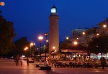 «Πράσινο φως» από το Υπουργείο Πολιτισμού για τραπεζοκαθίσματα στην Πλατεία Φάρου με αυστηρούς όρους