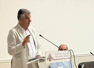 Τοψίδης: Συναντήσεις με νομικούς και εργαζόμενους του λιμανιού στην Αλεξανδρούπολη