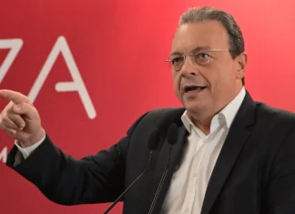 Παραιτήθηκε από την προεδρία του ΣΥΡΙΖΑ ο Σωκράτης Φάμελλος – Παραμένει βουλευτής και μέλος του κόμματος