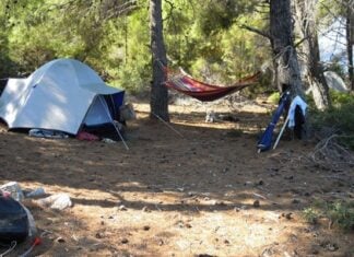 Σαμοθράκη: Επαγγελματικοί σύλλογοι ζητούν τη συνέχιση των ελέγχων για την παράνομη κατασκήνωση